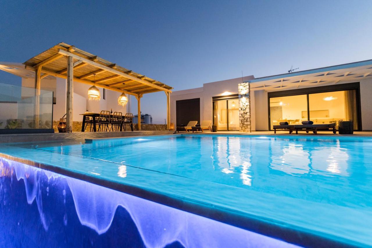 Grand Blue Villas Lakhania Extérieur photo