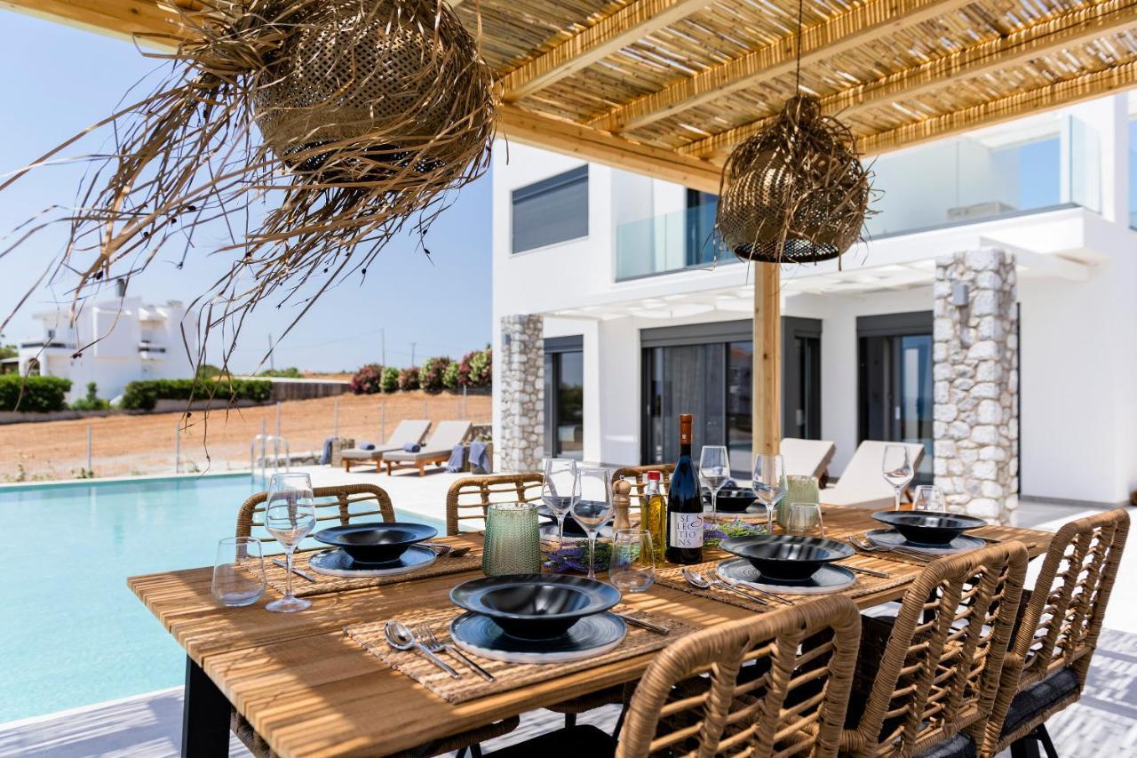 Grand Blue Villas Lakhania Extérieur photo
