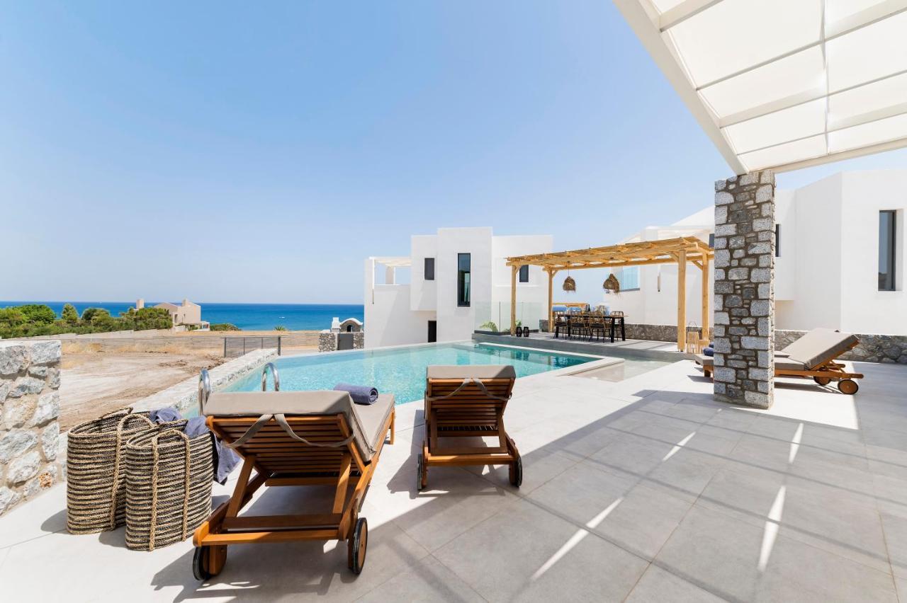 Grand Blue Villas Lakhania Extérieur photo