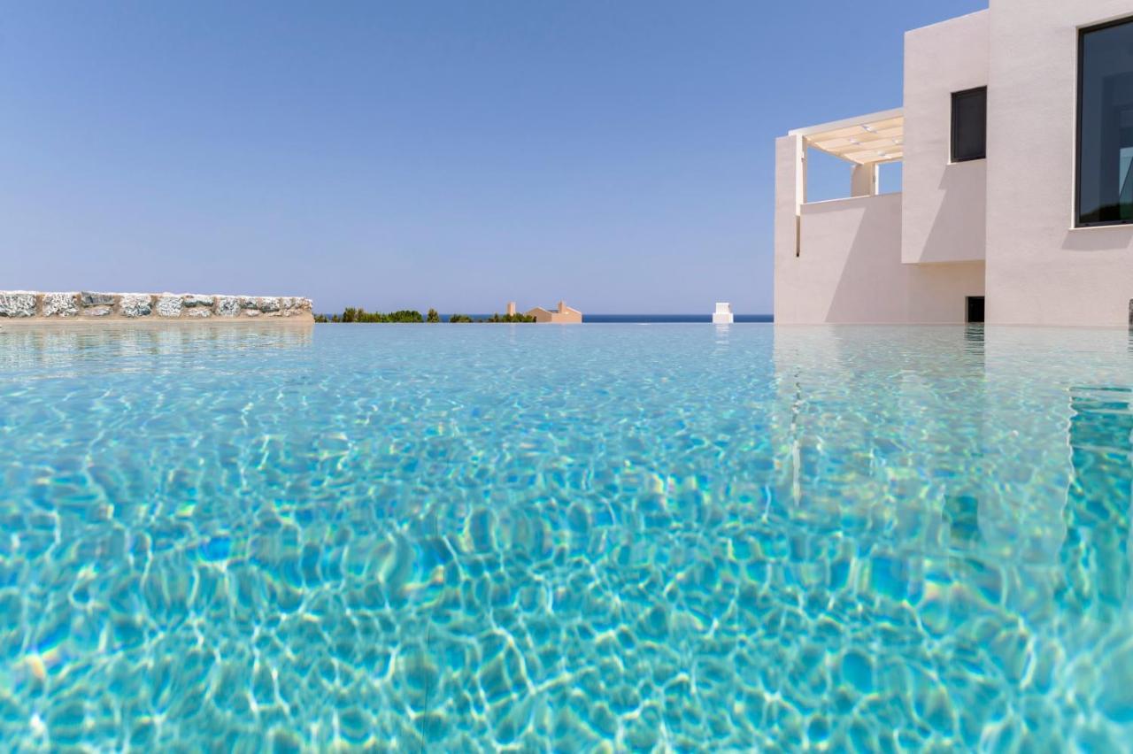 Grand Blue Villas Lakhania Extérieur photo